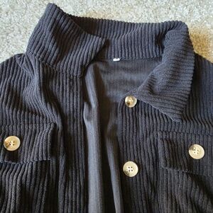 Gihuo Women's Fashion Cropped Shacket Button Down Corduroy Shacket Jacket SMALL